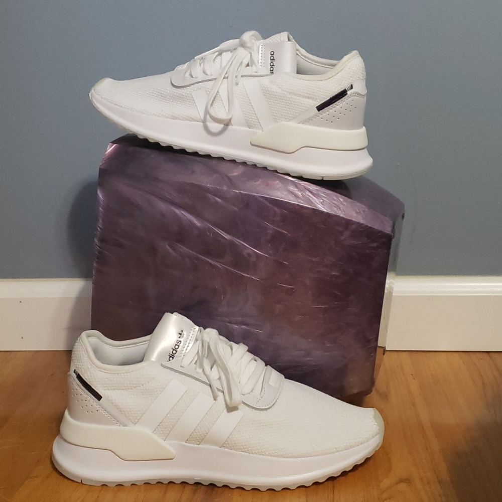 NWT Adidas OG U path x READ DESCRIPTION